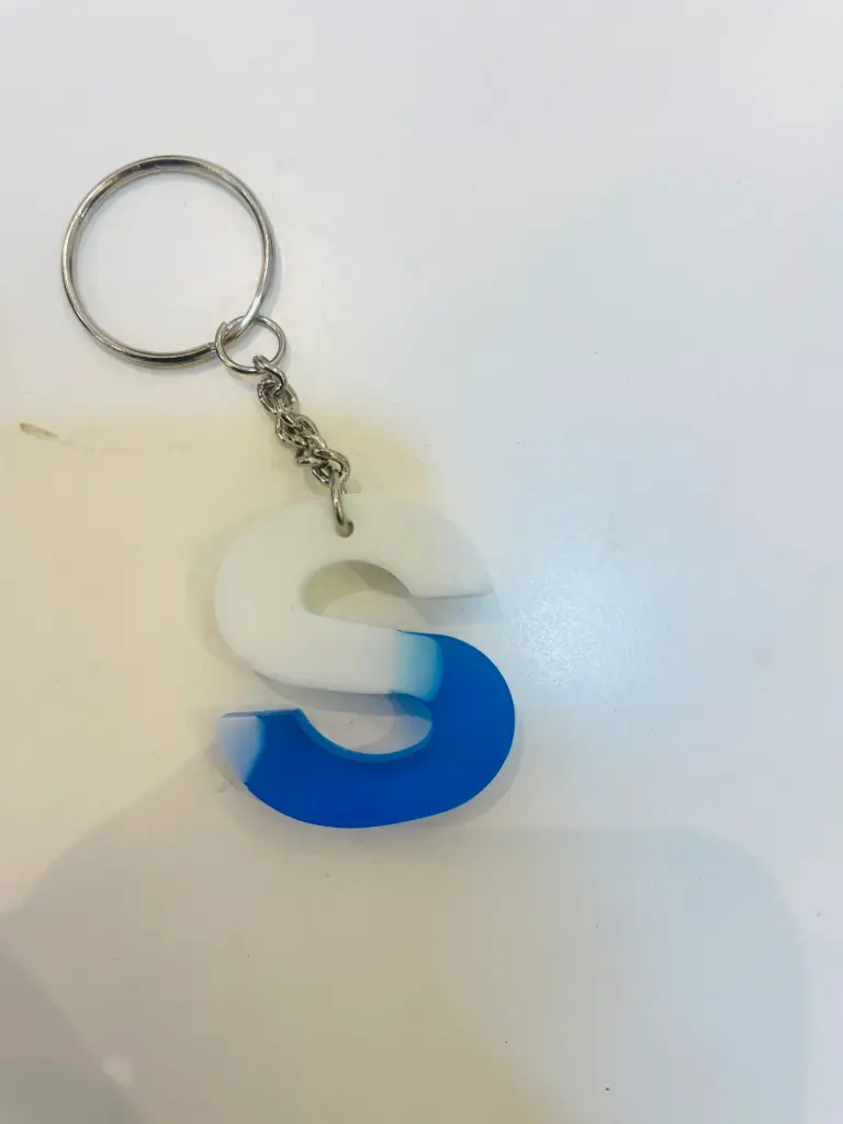Letter 'S' white and blue Keychain -GMK086