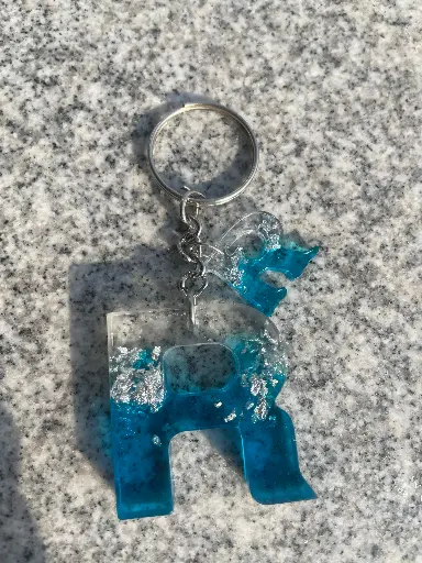 Letter 'R' in blue with charm Keychain -GMK045