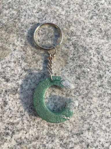 Letter 'C' in green Keychain -GMK052