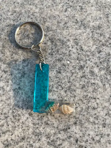 Letter 'L' in seashells and blue Keychain -GMK069