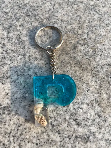 Letter 'P' with seashells and blue Keychain -GMK076