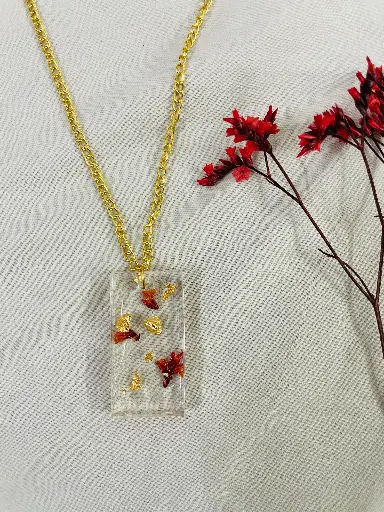 Flowers with Gold flakes Locket -GML014