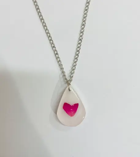 A pink heart Locket -GML043