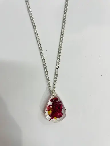 Rose petals and gold flakes tear drop Locket -GML059